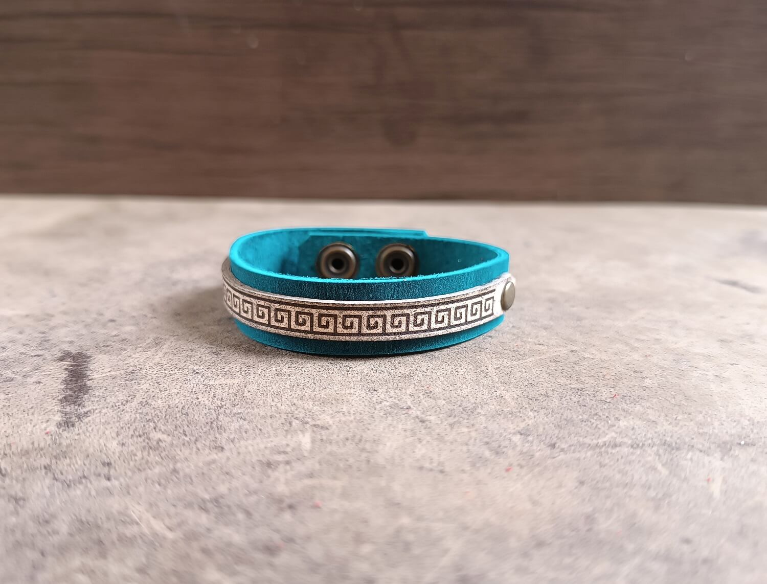 blue meander bracelet flat view