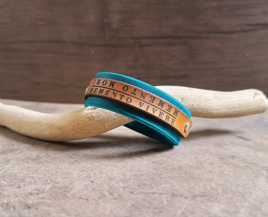 Blue Leather bracelet with memento mori & memento vivere engraving