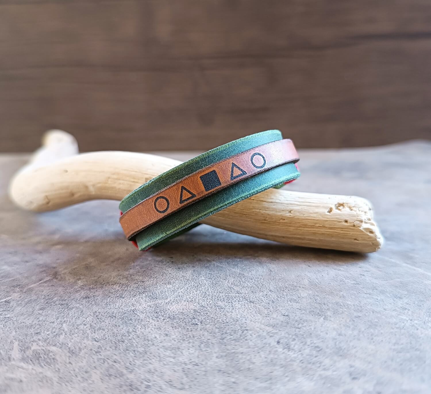 gonggi leather cuff close up