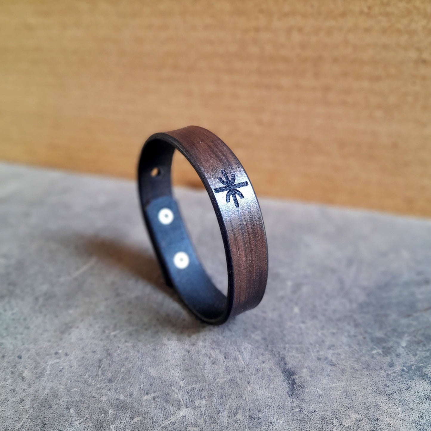 Bracelet en cuir Apollo Delphic Epsilon