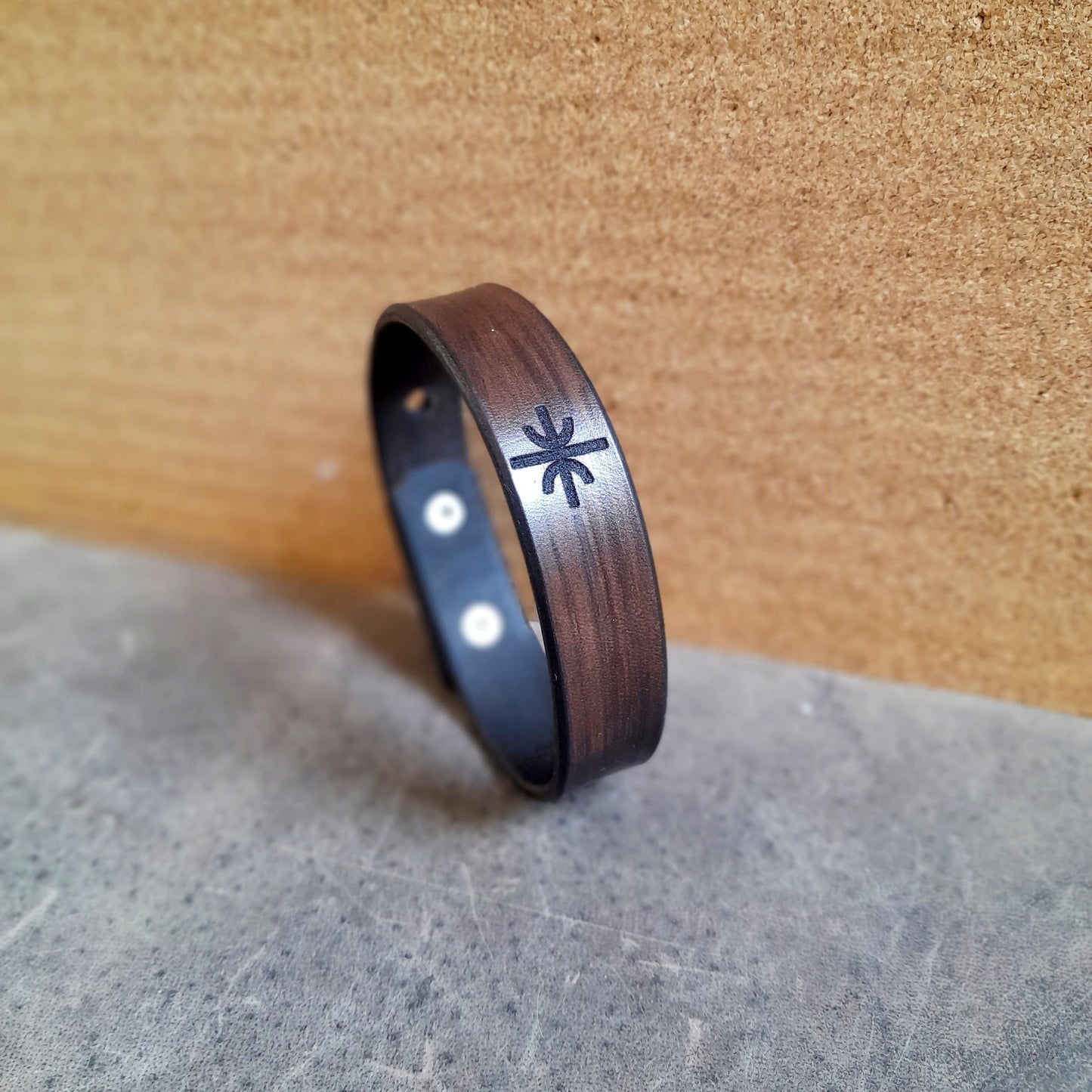 Bracelet en cuir Apollo Delphic Epsilon