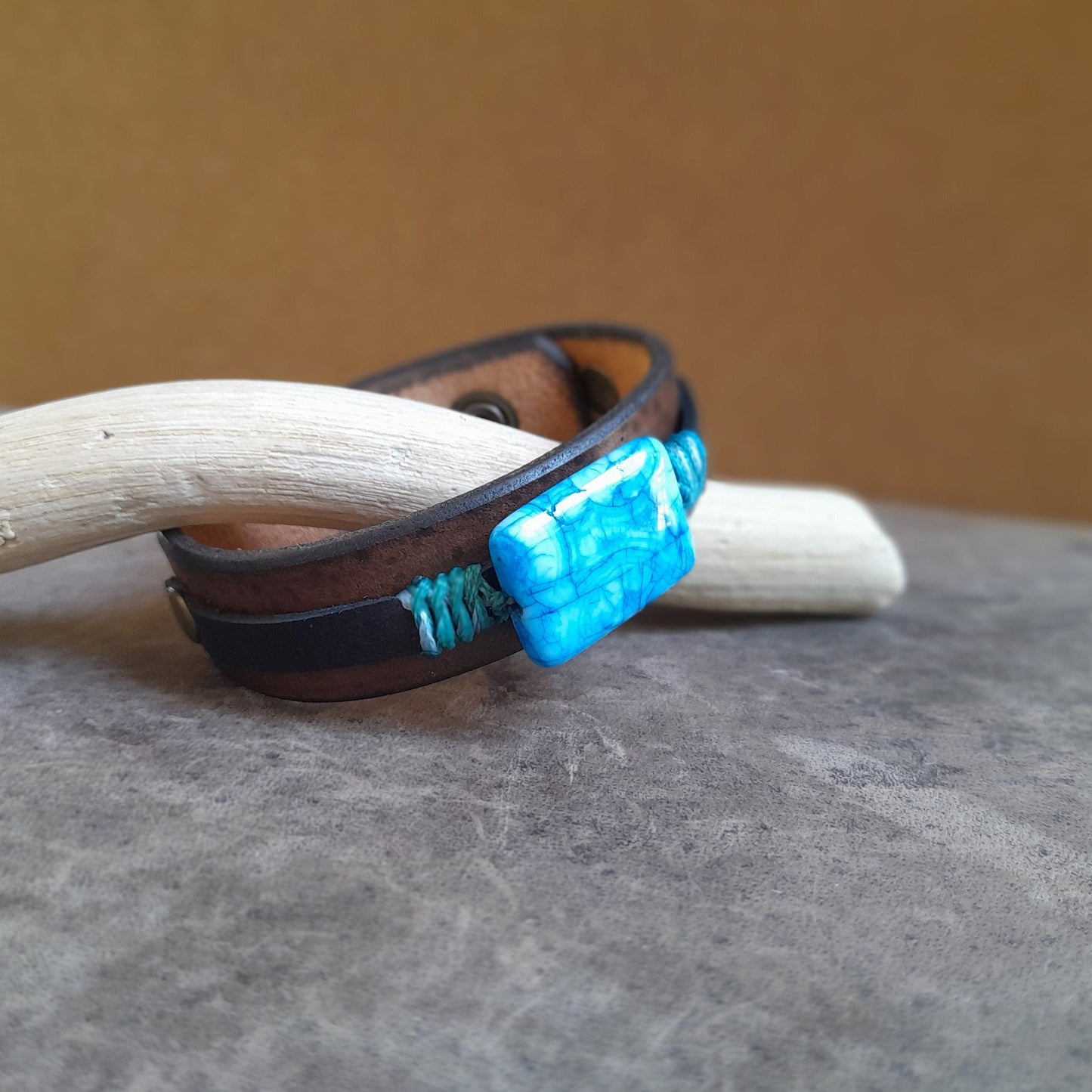 Bracelet en cuir Smithsonite bleu naturel