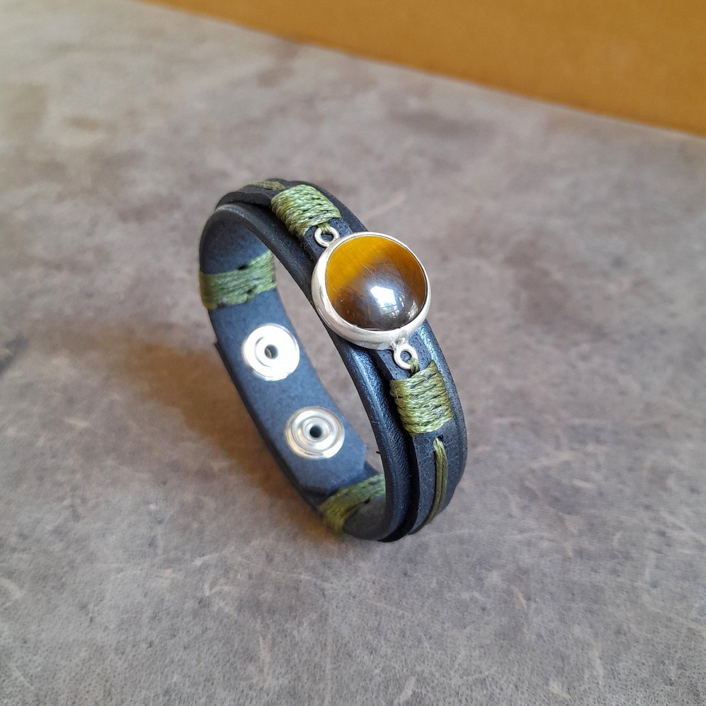 Bracelet en cuir noir œil de tigre naturel, argent 925