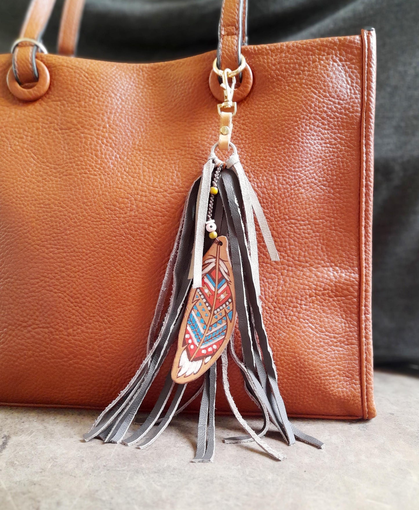 Bijou de sac à franges en plumes Liberty