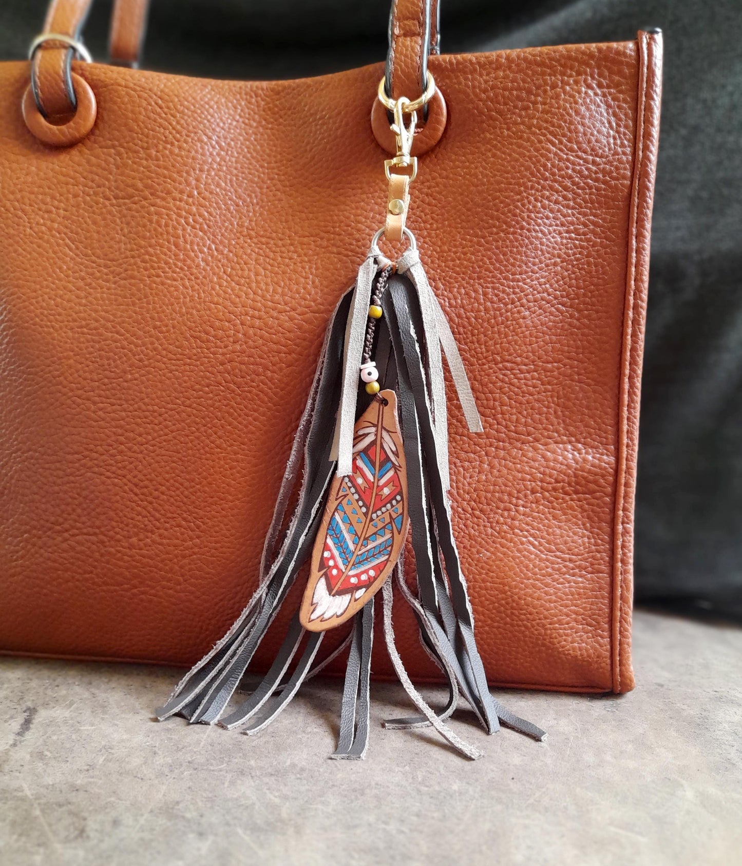 Bijou de sac à franges en plumes Liberty