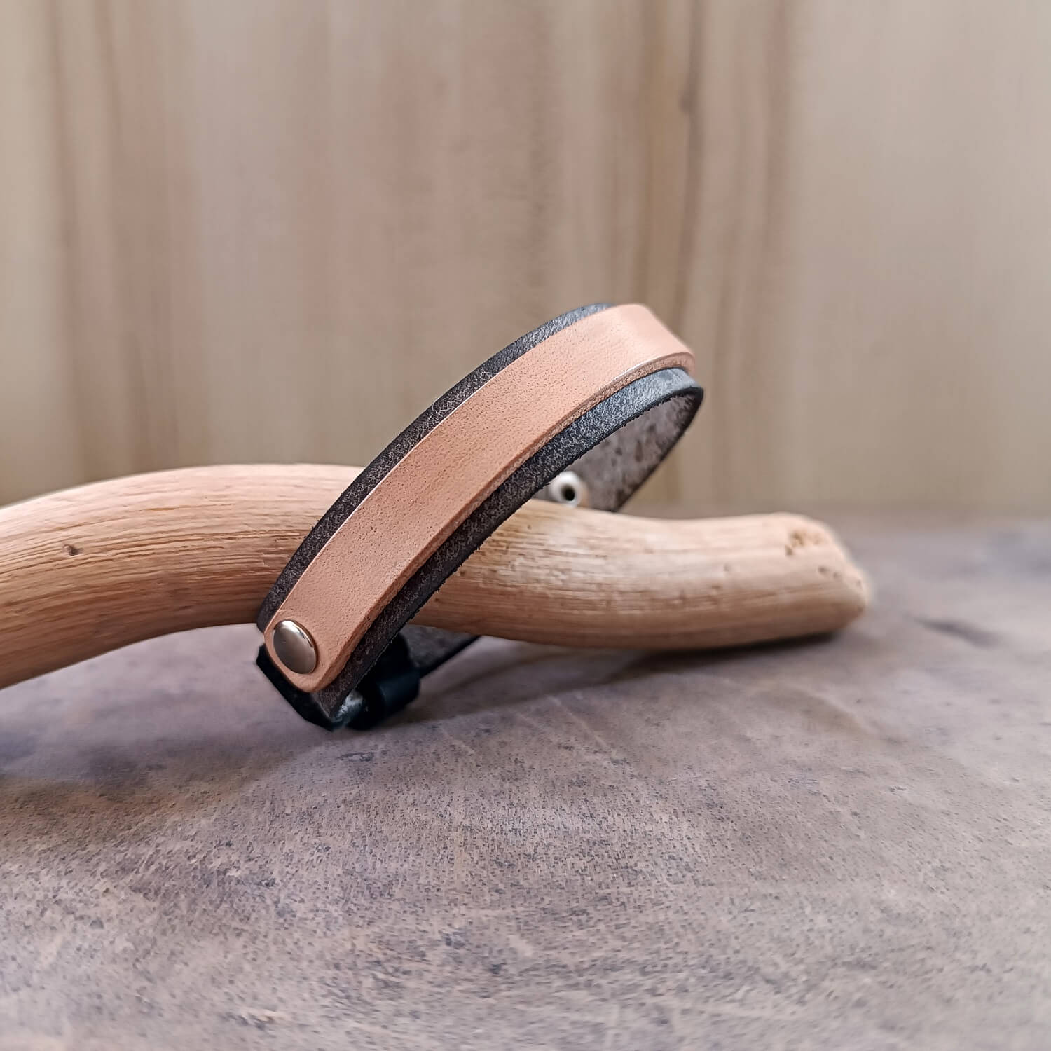 Leather bracelet with dual layers