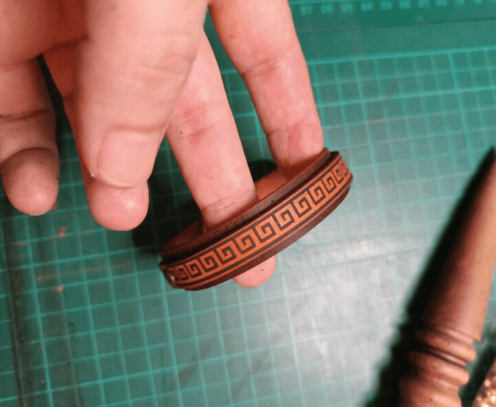 Brown Meander Leather Bracelet making of