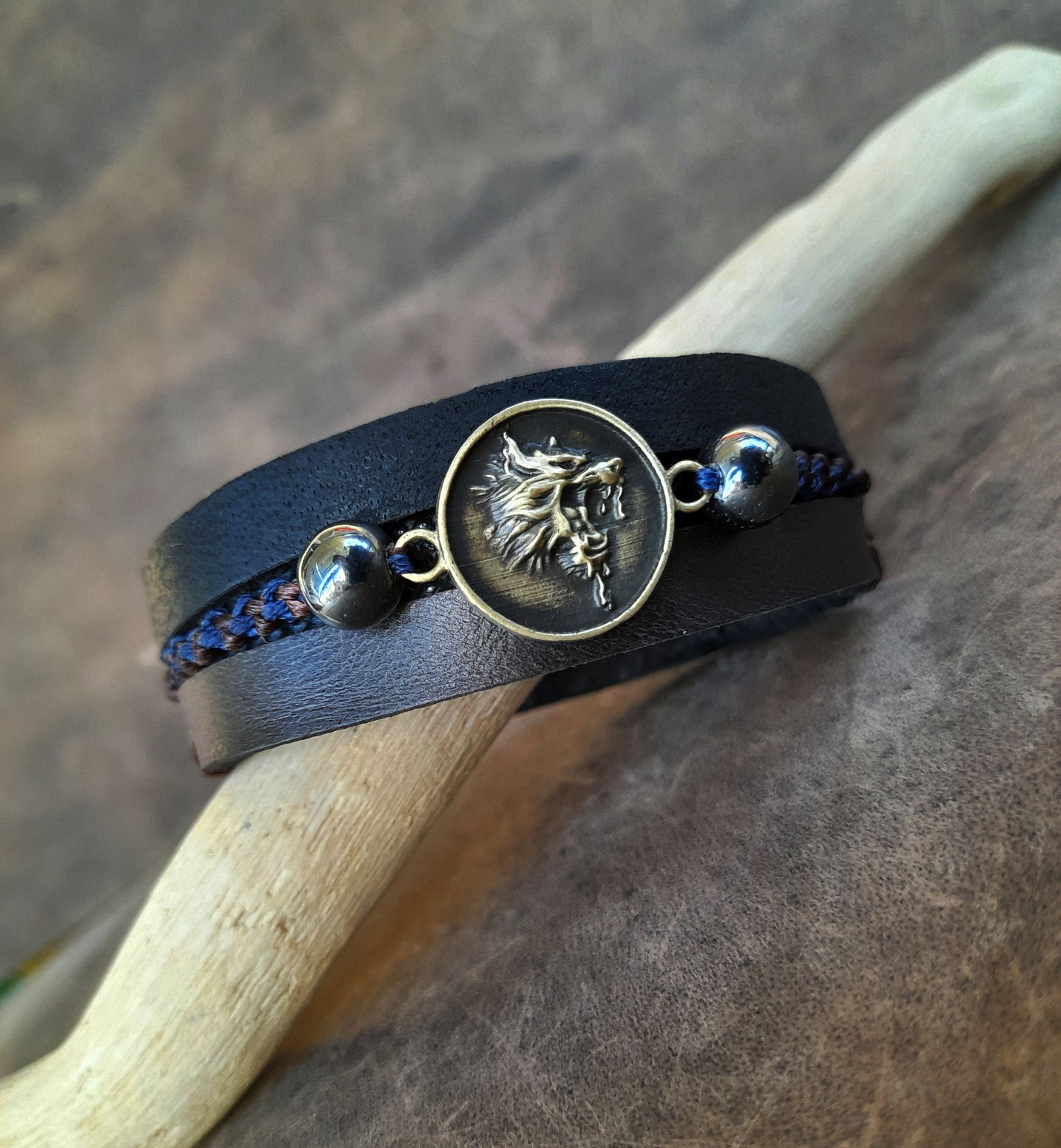 Growling Wolf Leather Bracelet with Hematite