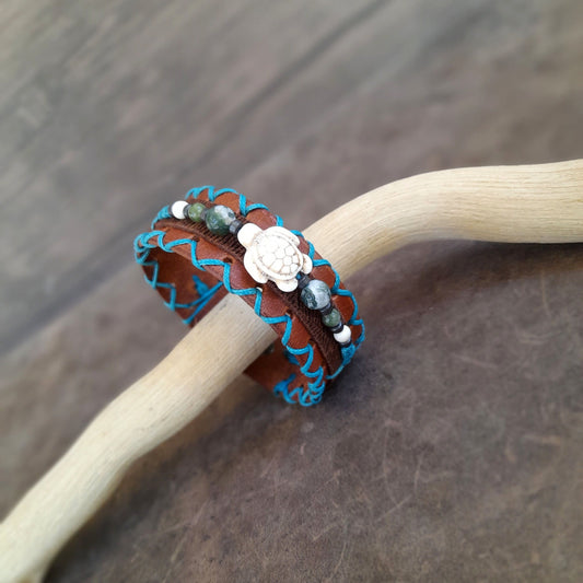 White Turtle Keya Beaded Leather Bracelet