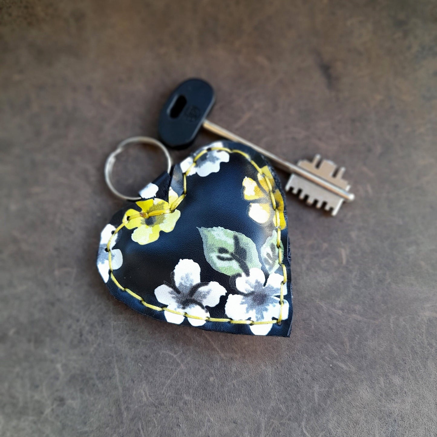 Black Floral Heart Leather Keychain