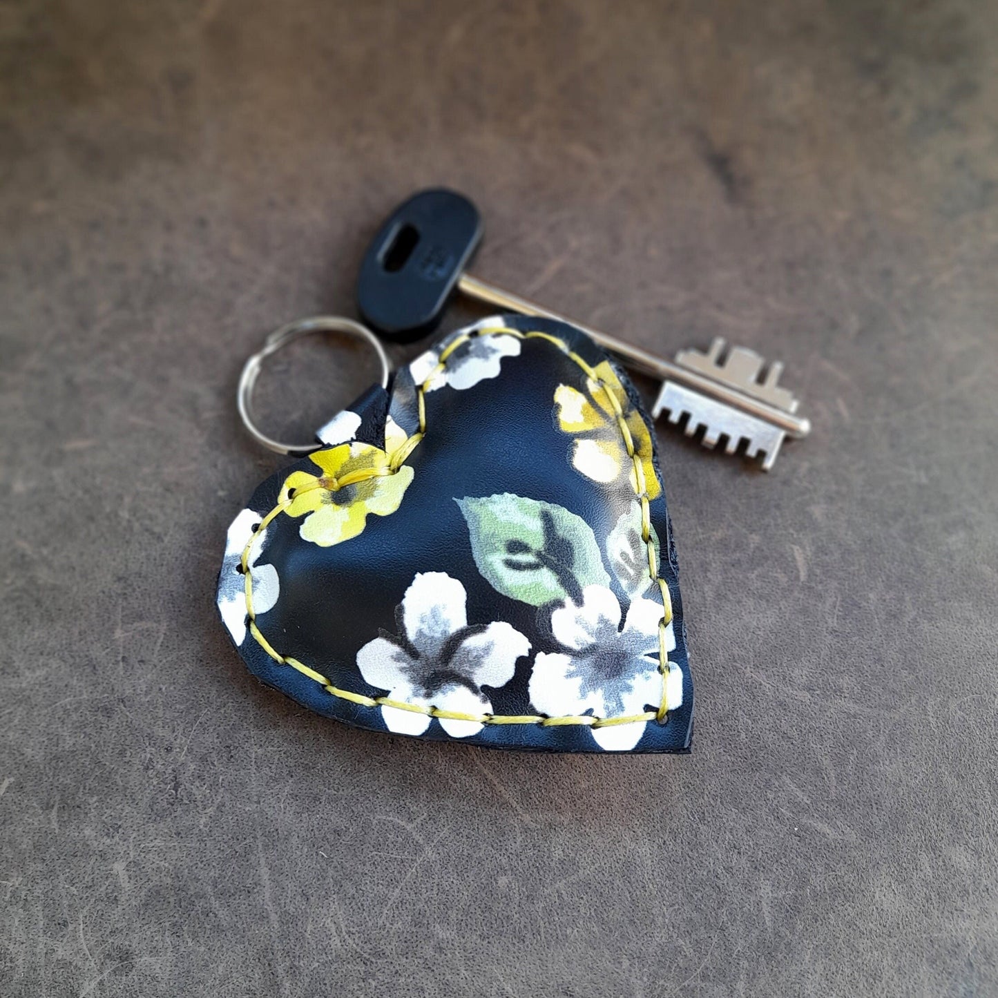 Black Floral Heart Leather Keychain