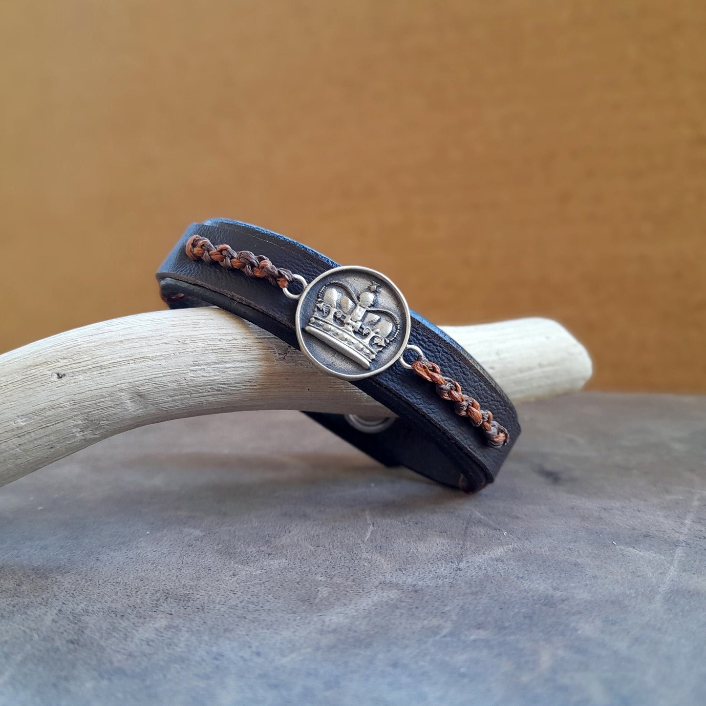 King Crown Leather Bracelet