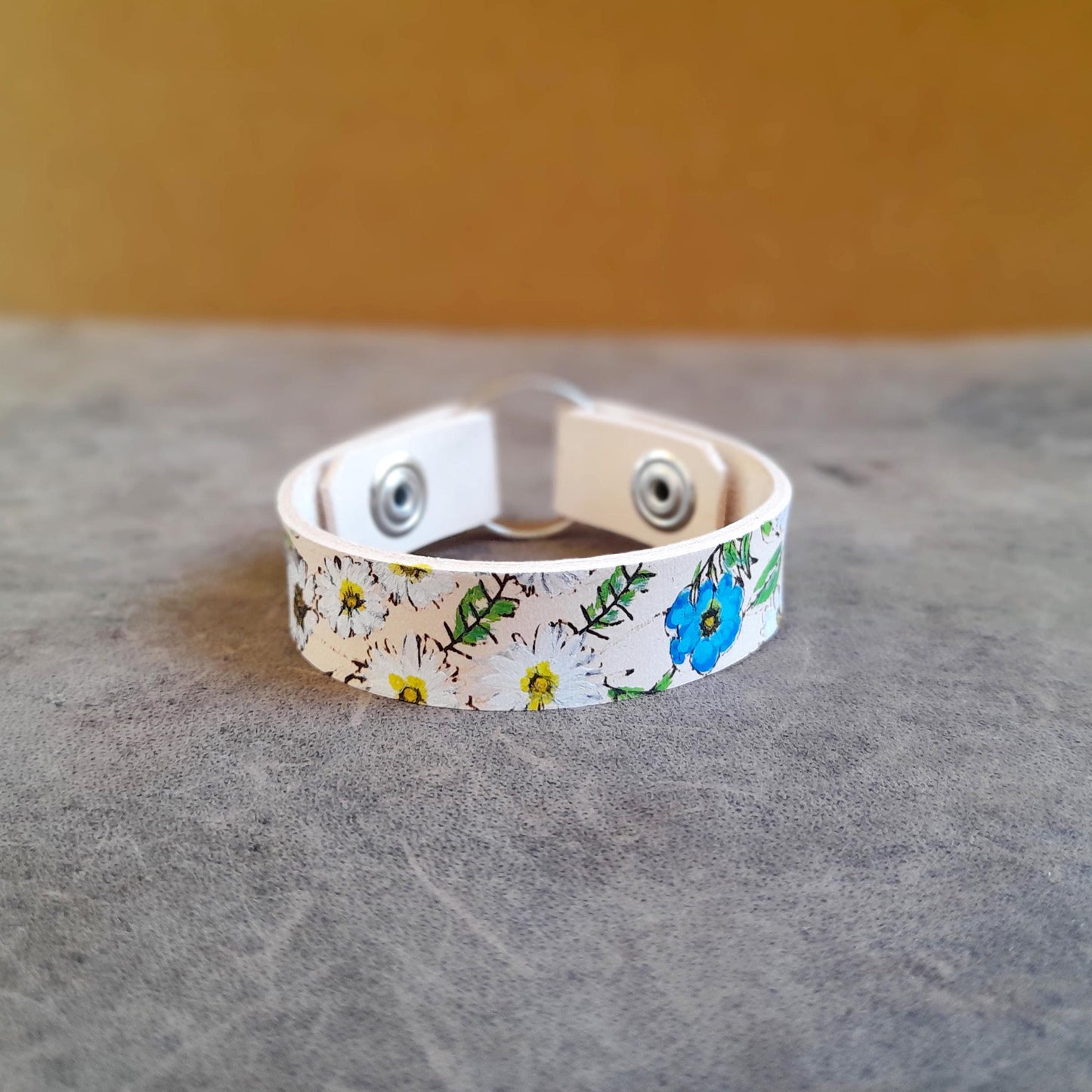 Floral Grief Bracelet with Forget-Me-Nots & Chamomile flowers