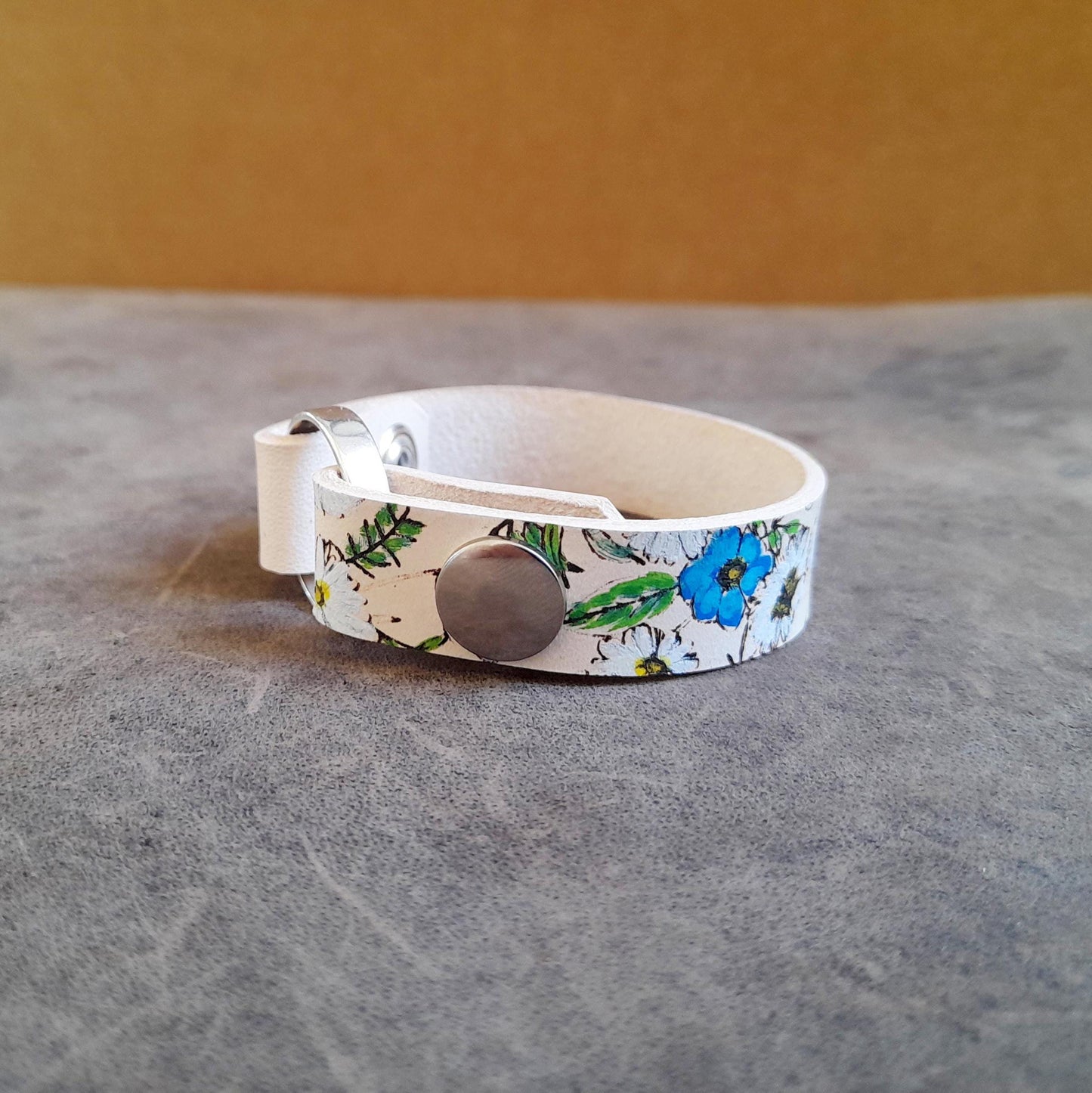 Floral Grief Bracelet with Forget-Me-Nots & Chamomile flowers