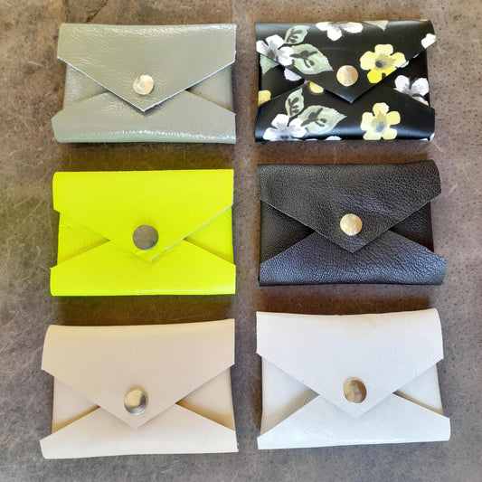 Handmade Small Leather Pouch for cards and cash