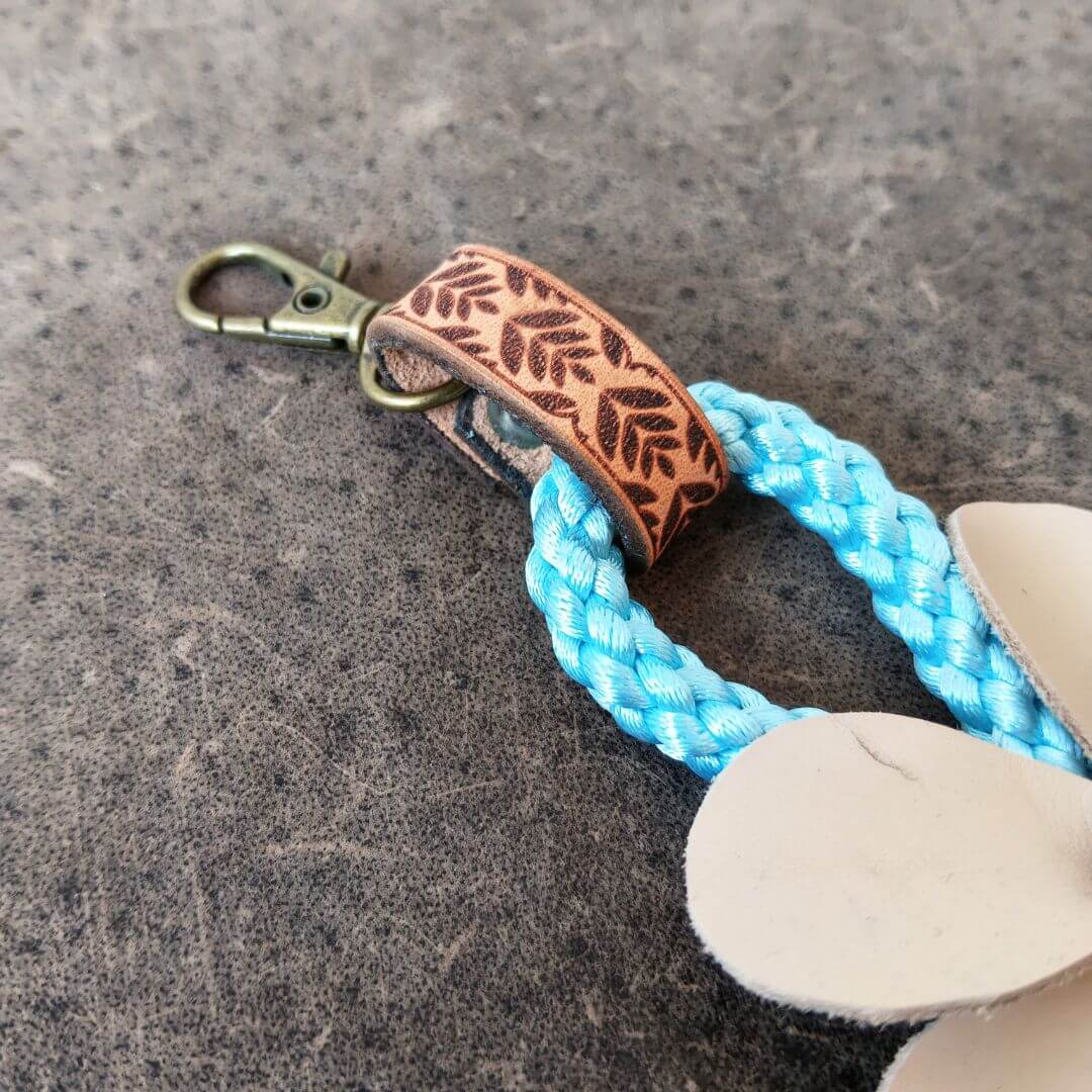 loop and clasp close up